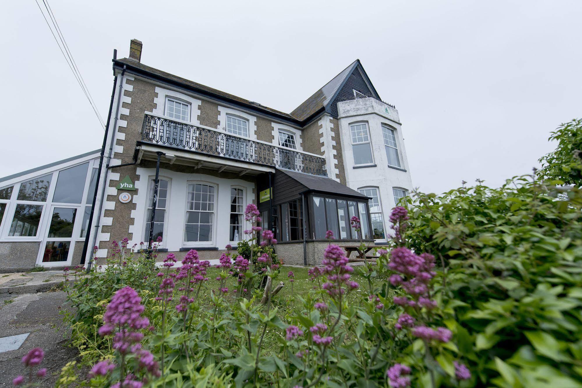 Yha Coverack Exterior photo